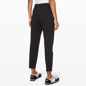 073 LULULEMON On The Fly 7/8 Jogger
